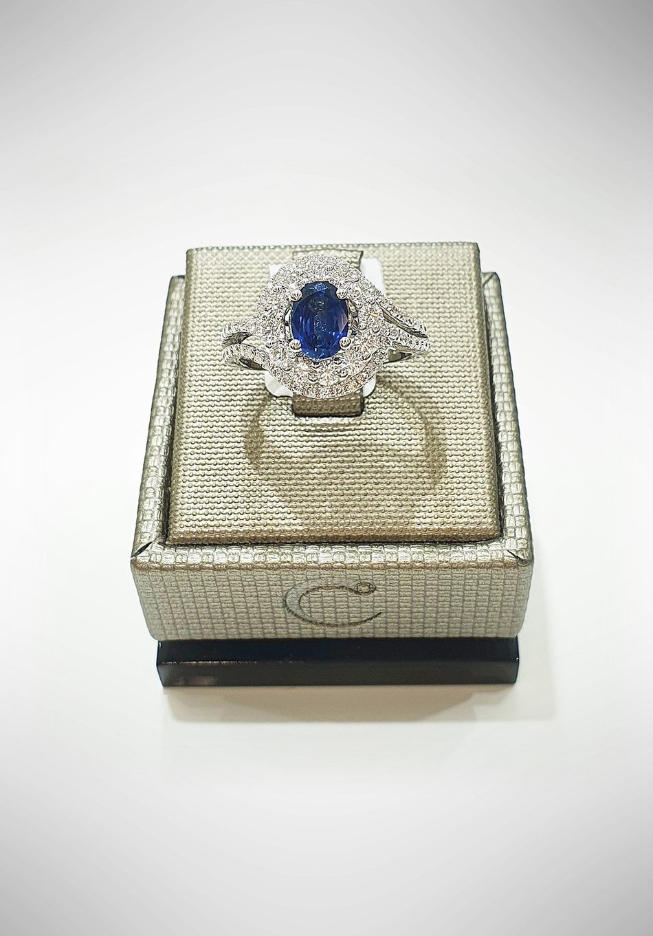 Anello Crivelli in oro bianco con brillanti e zaffiri CRV6005 Gioielleria Loffredo