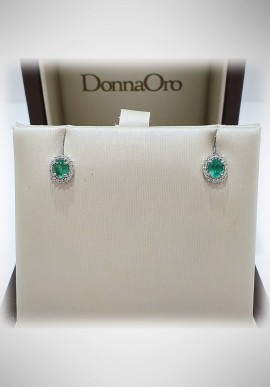Donnaoro white gold earrings with diamonds and sapphire DNO45