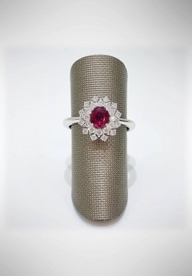 White gold ring with diamonds and ruby PROJ11