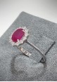 Lunatica gold ring with diamonds and ruby LNT34