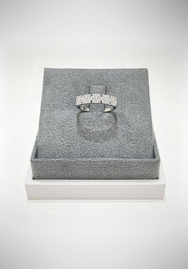 Lunatica eternity white ring with diamonds LNT30