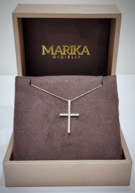 Collana Marika in oro bianco con croce in diamanti CDCR89164 RO.2