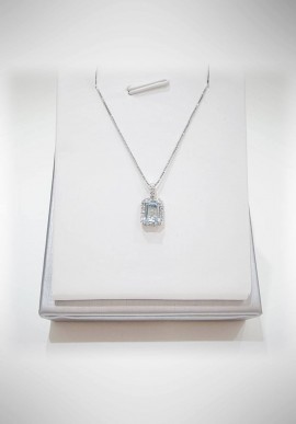 Marika white gold necklace with aquamarine and diamonds CD06109A AR.1 
