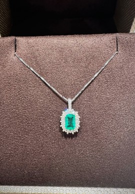 Marika gold necklace with diamonds and emerald CD9146S.B.1