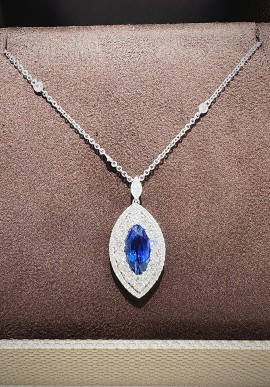 Crivelli gold necklace with diamonds and sapphire CRV23065