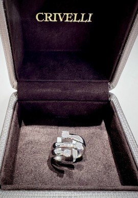 Crivelli white gold trilogy ring with brilliant cut diamonds CRV2421