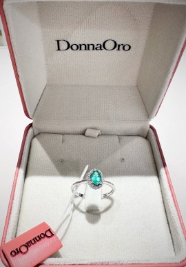 Donnaoro white gold ring with diamonds and emerald DAE10853.007