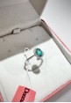 Donnaoro white gold ring with diamonds and emerald DAE10853.007