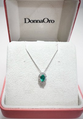 Collana Donnaoro in oro bianco con diamanti e smeraldo DPE10857.025
