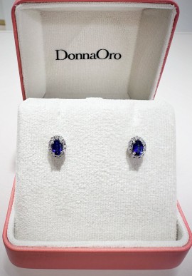 Orecchini Donnaoro in oro bianco con diamanti e zaffiri DOZ10855.12