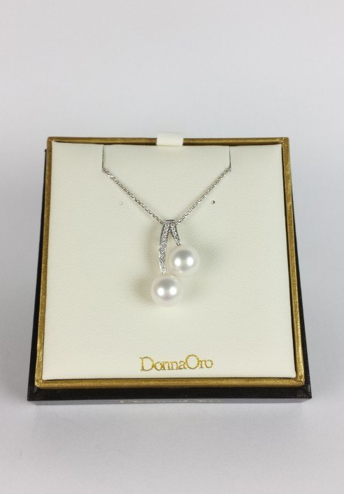 DonnaOro necklace with diamonds and pearls